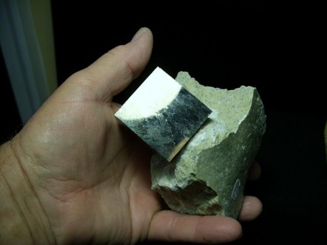 Beautiful Natural Pyrite Cube (121819d)