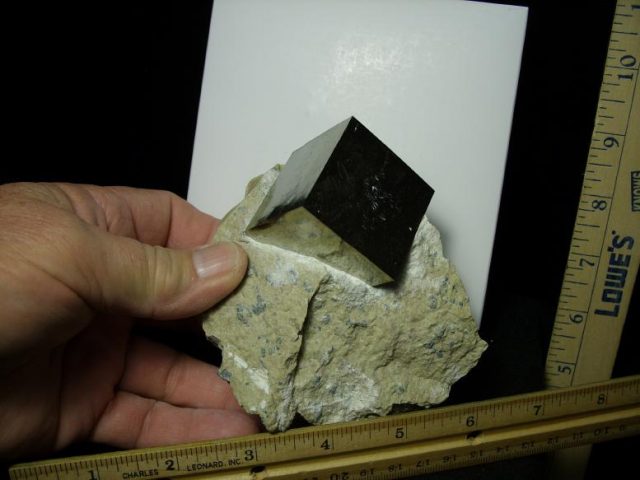 Beautiful Natural Pyrite Cube (121819f)