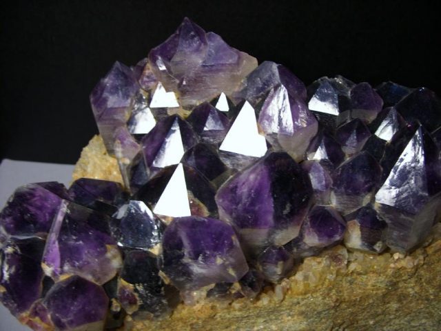 Large Natural Amethyst Crystals on Original rock base (043120c) - Image 5
