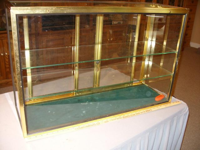 Portable Glass Display Case (052220x) - Image 3