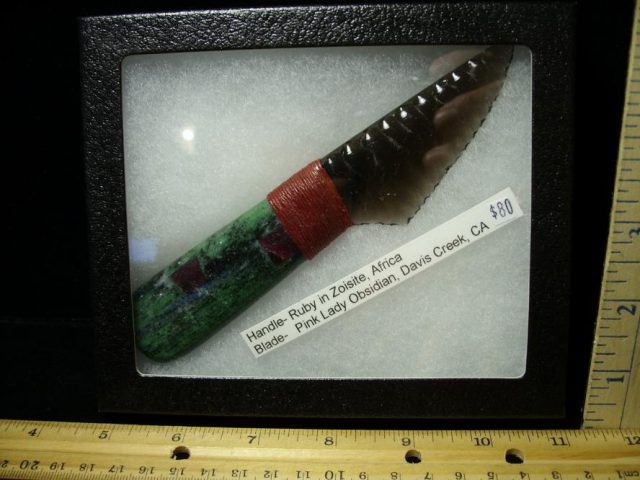 Stone Knapped Knife (102220h)