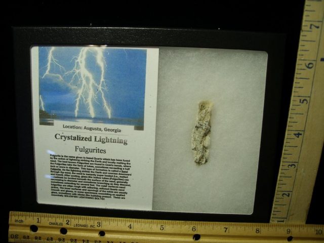 Fulgurite (Crystalized Lightning) (030421g)
