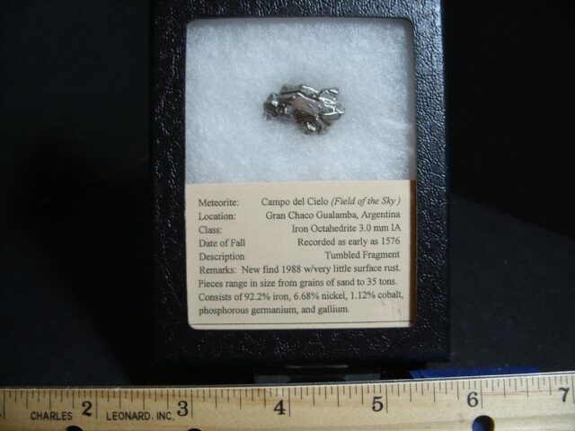 Authentic Meteorite (010622g)
