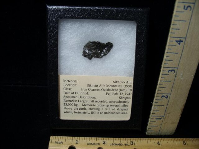 Authentic Meteorite “Sikhote Alin” (022822d)