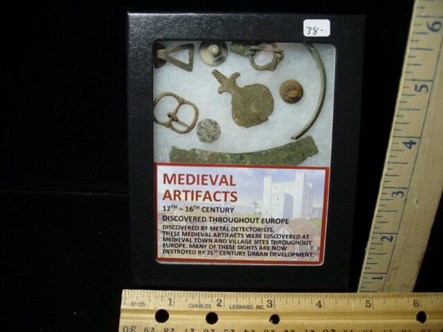 Medieval Artifacts Collection (040122m)