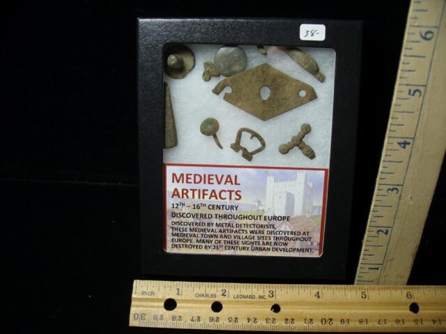 Medieval Artifacts Collection (040122p)