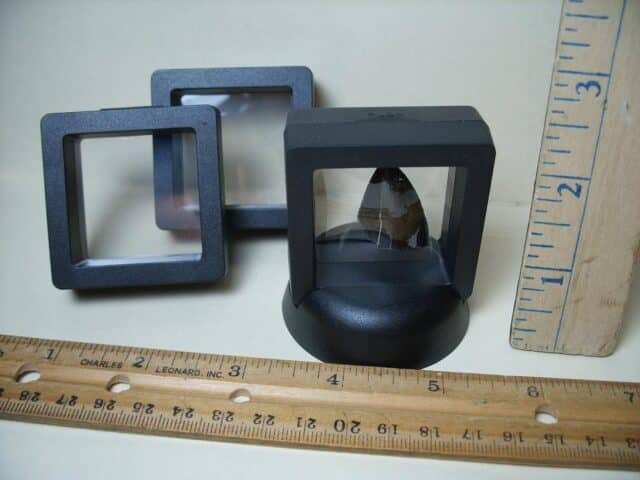 Floating Clear View Display Frames (053924a)
